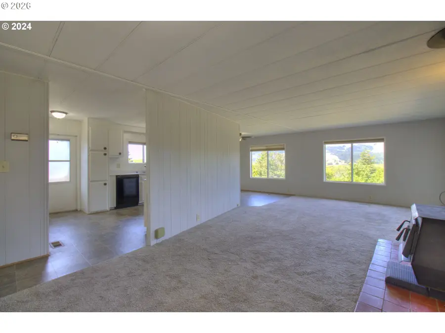 95171 Vista Loop, Gold Beach, OR 97444 - #3