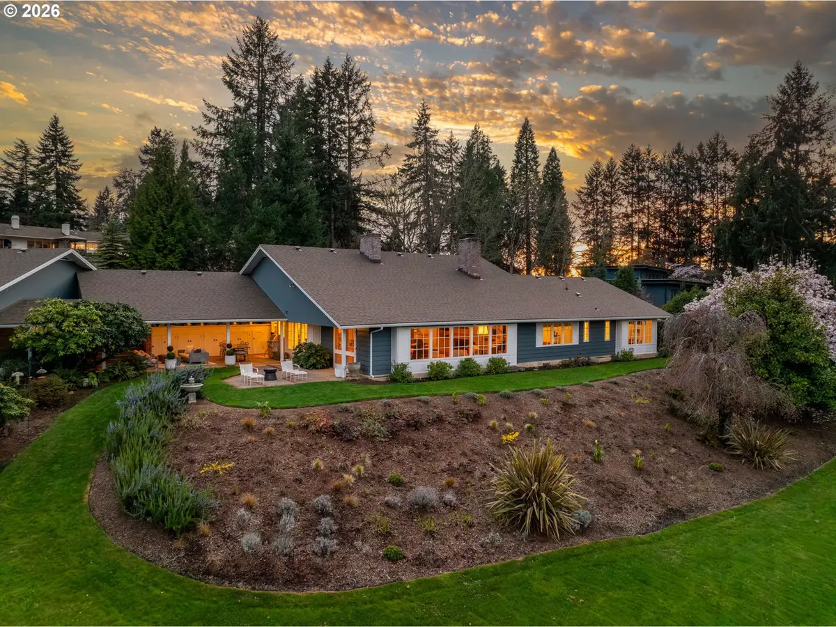 875 W 36th Ave, Eugene, OR 97405 - #1