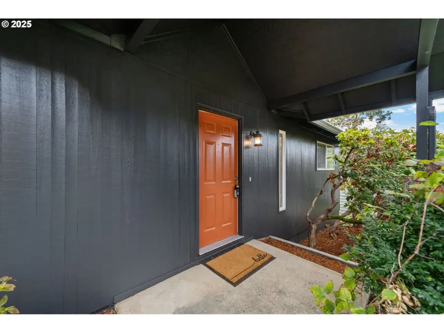 7130 SW Shady Ln, Portland, OR 97223 - Image #3