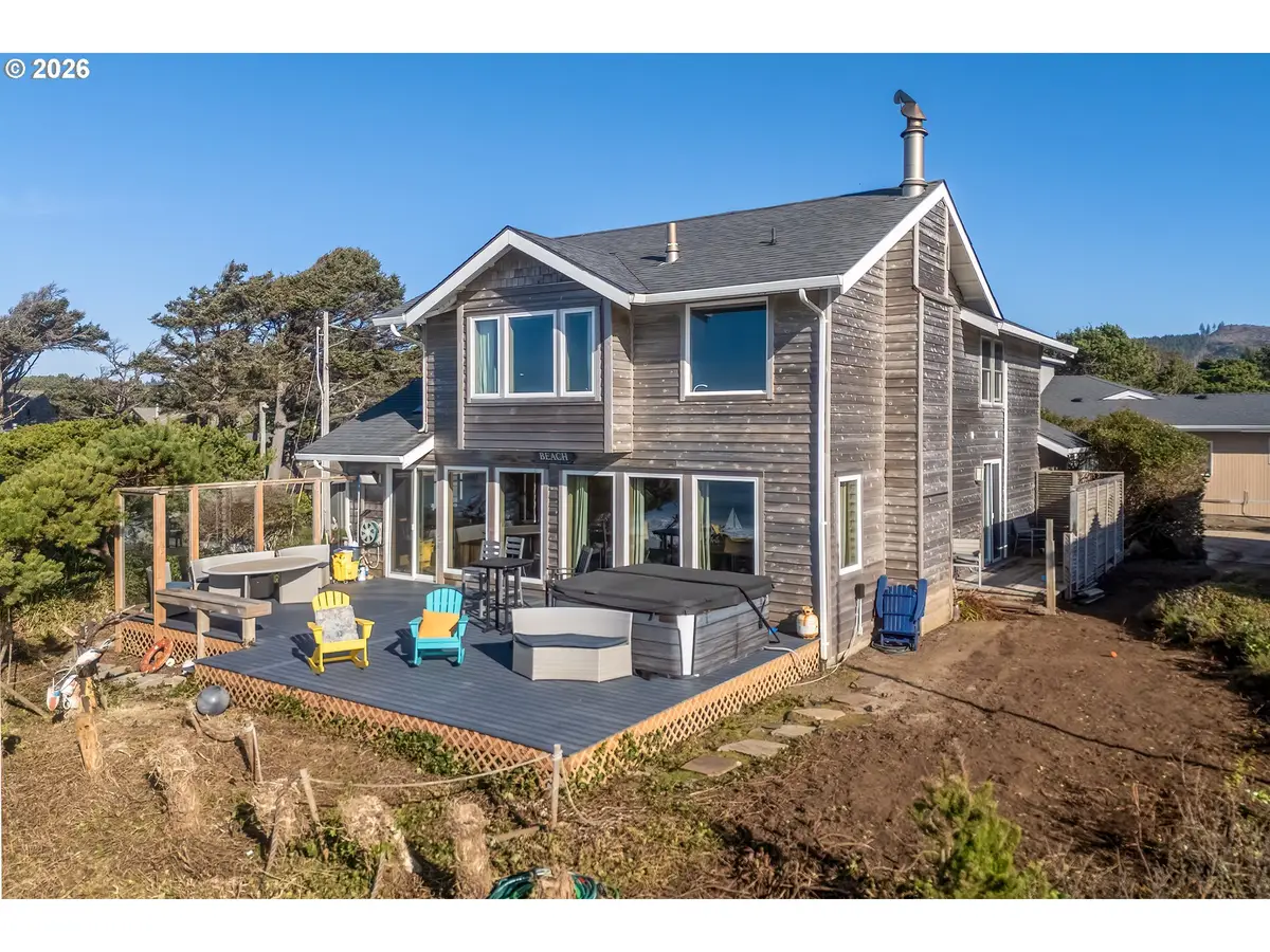 380 Pearl St, Lincoln Beach, OR 97388 - #1