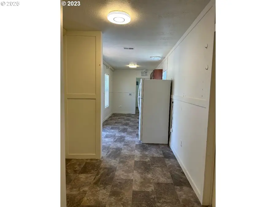 5000 NE Stephens St #25, Roseburg, OR 97470 - Image #3