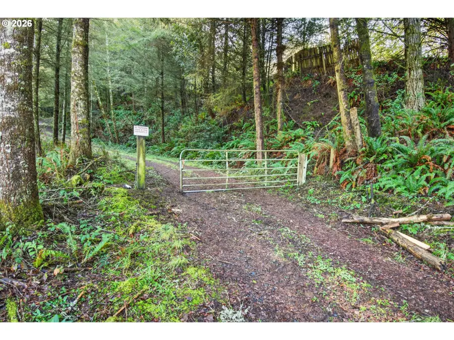 0 S Hwy 42 S #2, Coquille, OR 97423 - #3