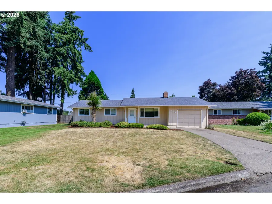 165 E Rosewood Ave, Eugene, OR 97404 - #2