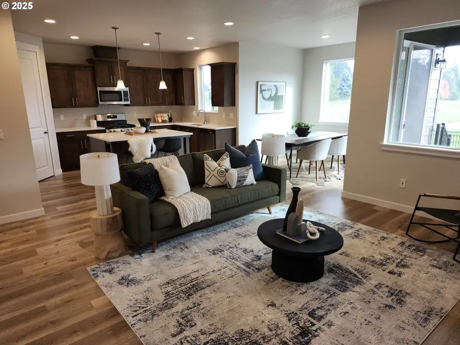 2920 Olympic St #23, Woodburn, OR 97071 - Image #3