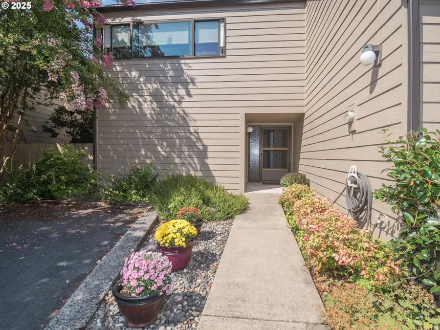 12605 NE Shaver St, Portland, OR 97230 - Image #2