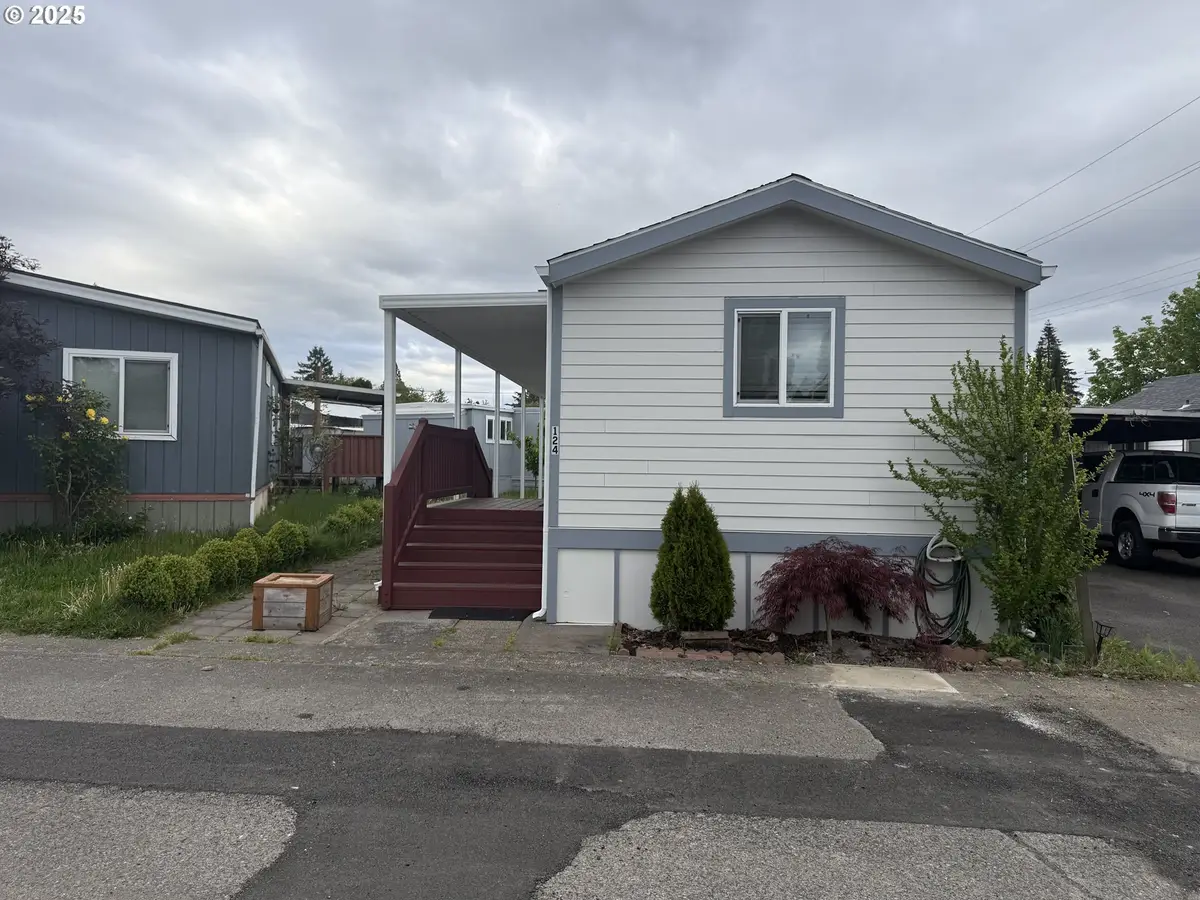 13045 SE Stark St #124, Portland, OR 97233 - Image #1