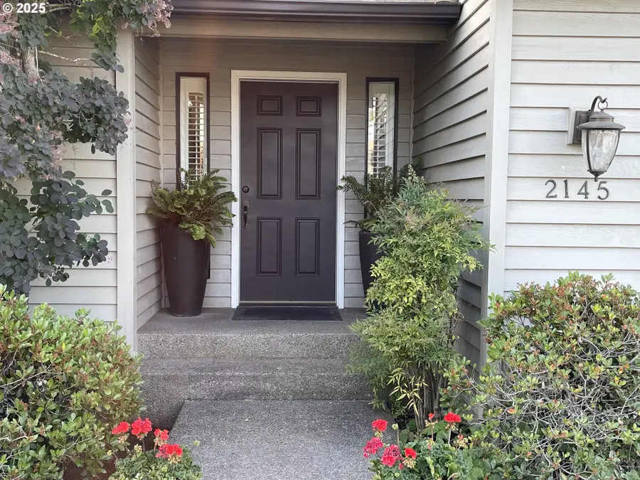 2145 Rock Ledge Dr, Keizer, OR 97303 - Image #2