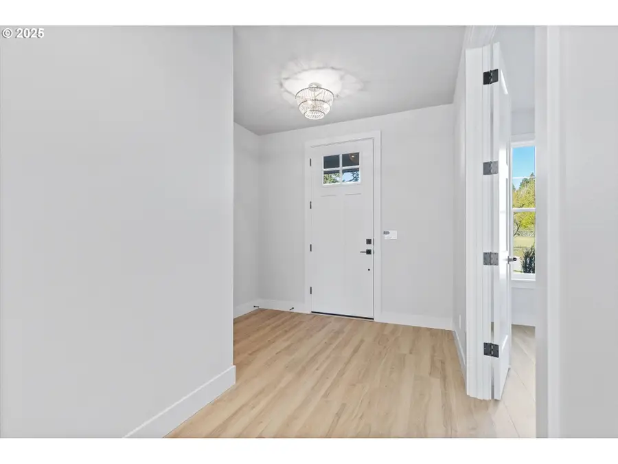 14194 SE Iseli Ln, Clackamas, OR 97015 - Image #3