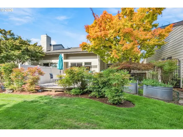 2036 Eastwood Ln, Eugene, OR 97401