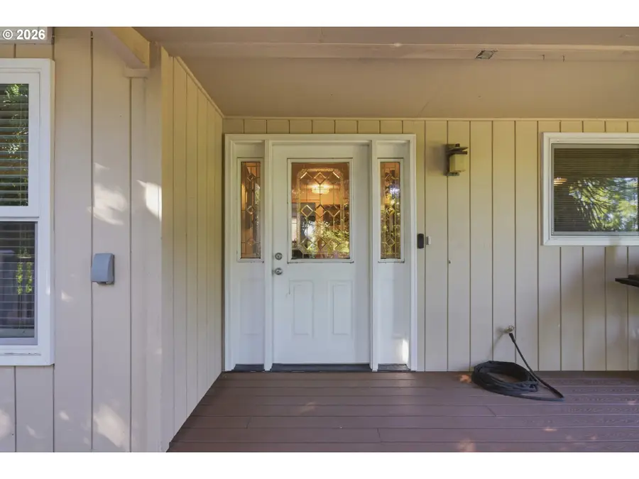 1719 Division St, Oregon City, OR 97045 - #3