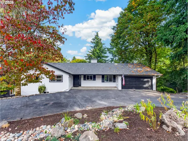 17701 Overlook Cir, LakeOswego, OR 97034