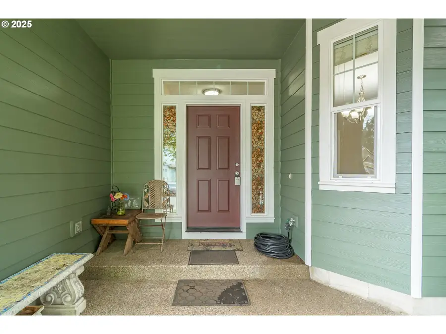 437 N 8th Pl, Carlton, OR 97111 - #2