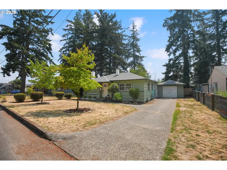 12050 NE Broadway, Portland, OR 97220 - #3