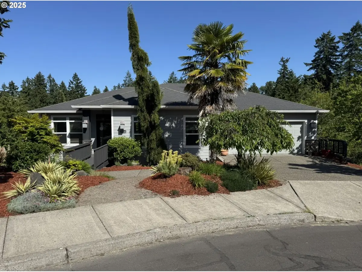 13728 SW 130th Pl, Tigard, OR 97223 - Image #1