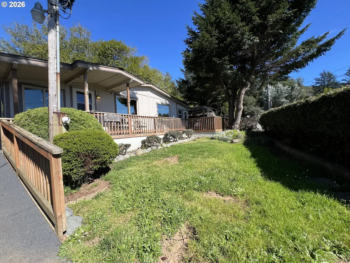 97972 Hallway Rd, Brookings, OR 97415 - #1