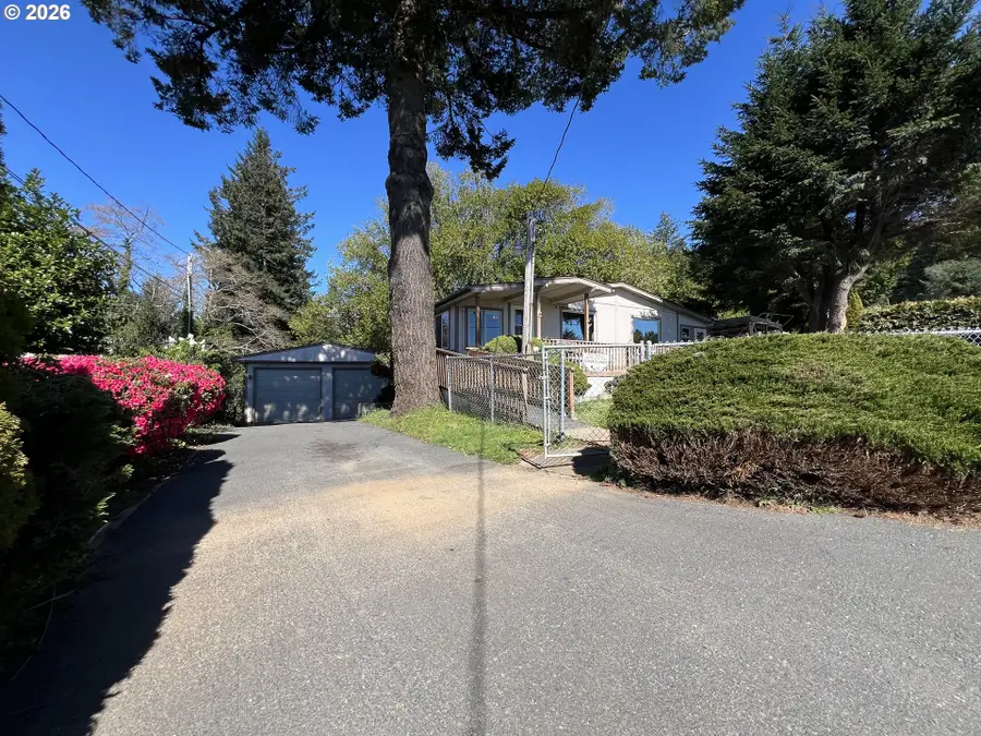 97972 Hallway Rd, Brookings, OR 97415 - #3