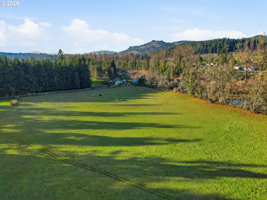38961 Place Rd, Fall Creek, OR 97438 - Image #3