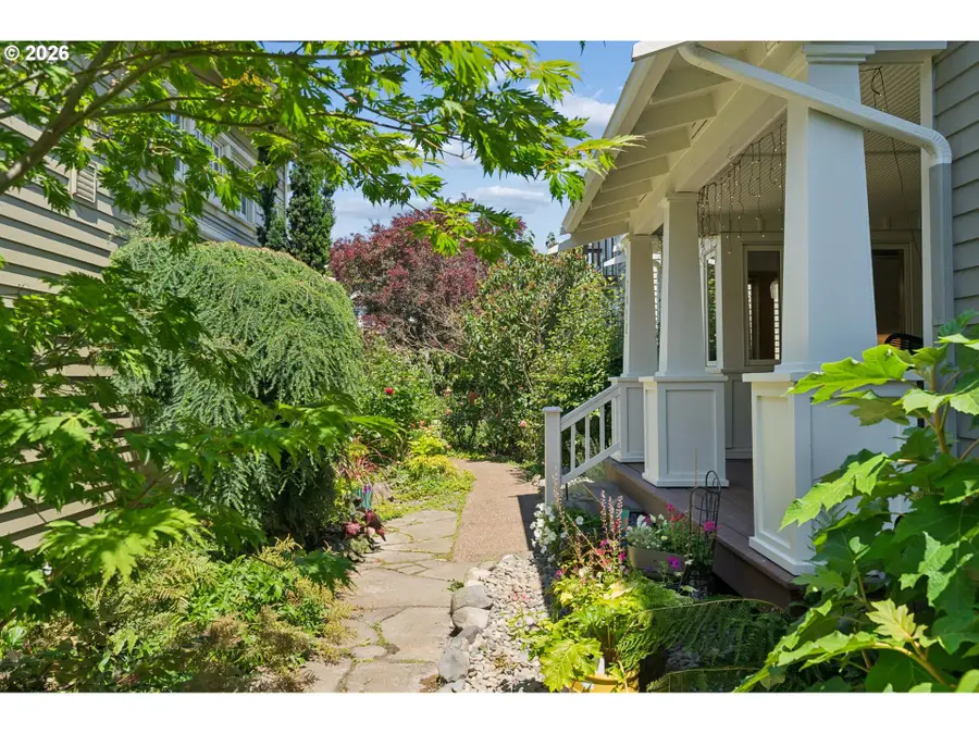 7038 SE Clinton St, Portland, OR 97206 - #2