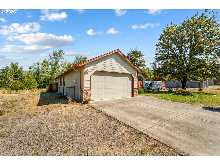 48393 Roaring Rapids Way, Oakridge, OR 97463 - #3