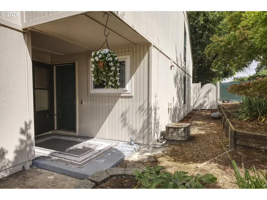 3828 Auburn Rd, Salem, OR 97301 - #3