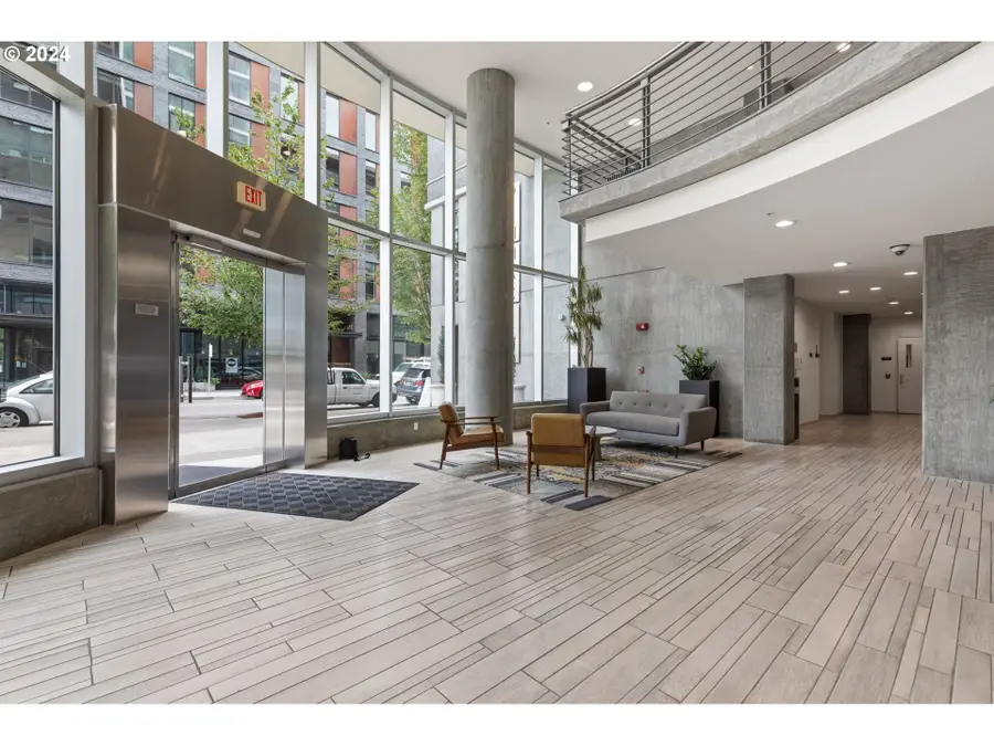 1255 NW 9th Ave #303, Portland, OR 97209 - #2