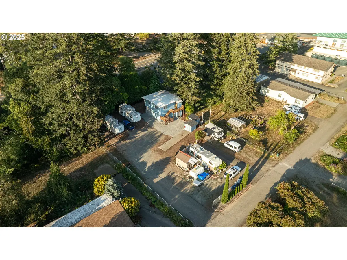 97799 Hanscam Ln, Brookings, OR 97415 - Image #1