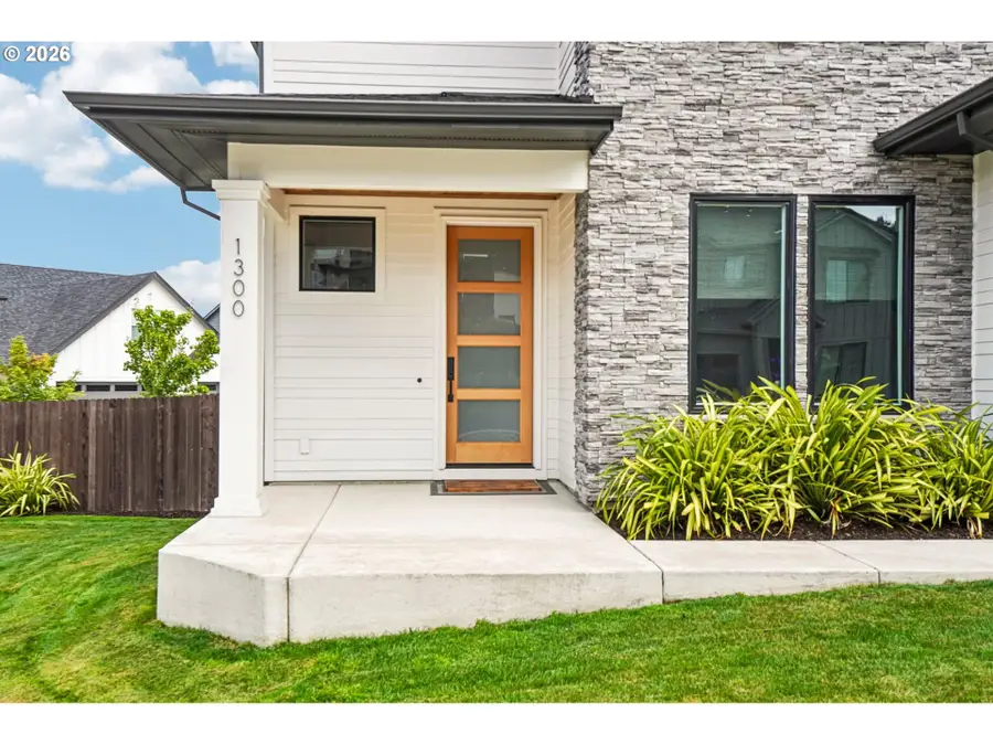 1300 S 41st Pl, Ridgefield, WA 98642 - #2