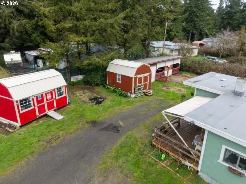 93621 Driftwood Inn Ln, Saunders Lake, OR 97459 - #3