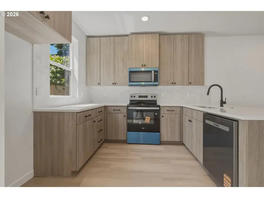 6181 N Albina Ave #5, Portland, OR 97217 - #2