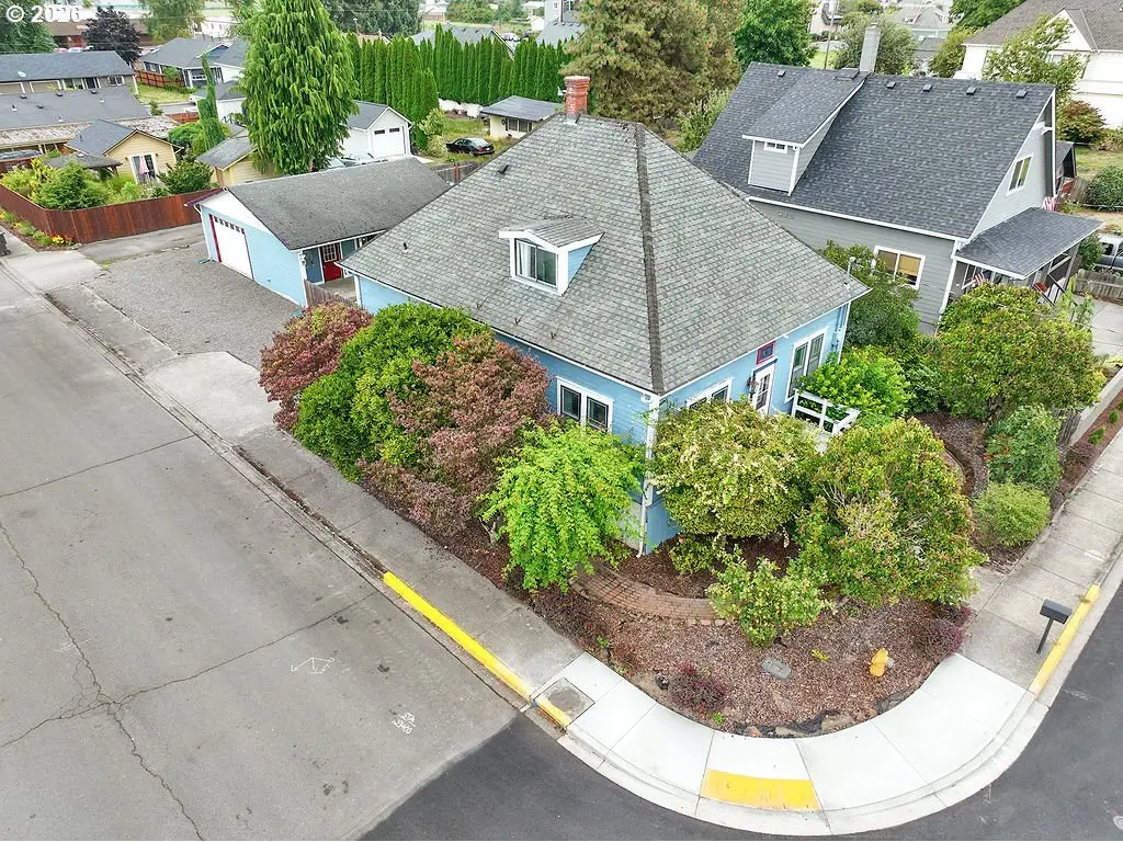 656 Davidson Ave, Woodland, WA 98674 - #1