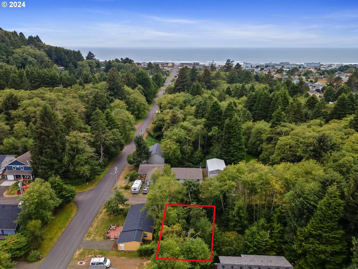 186 S Neptune St, Rockaway Beach, OR 97136 - #1