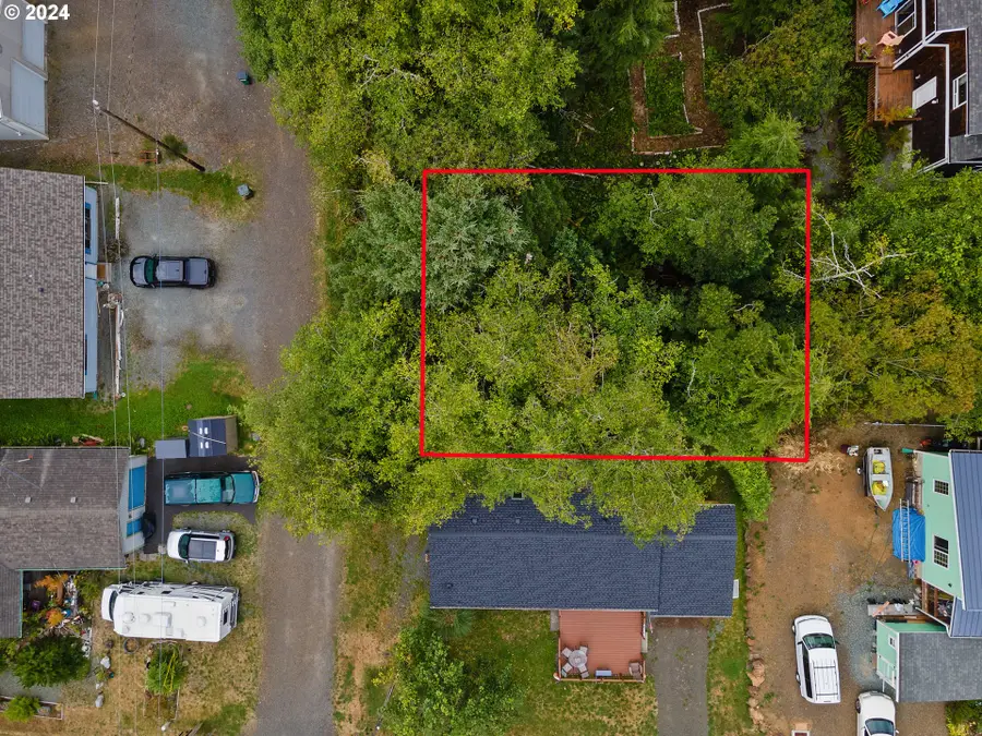 186 S Neptune St, Rockaway Beach, OR 97136 - #2