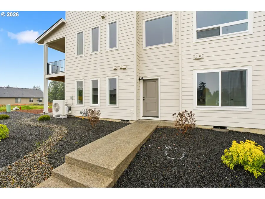 4690 SE 2nd St, Gresham, OR 97080 - #3