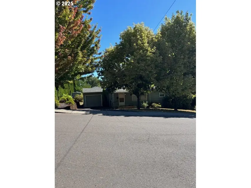 1315 11th St, West Linn, OR 97068 - Image #1