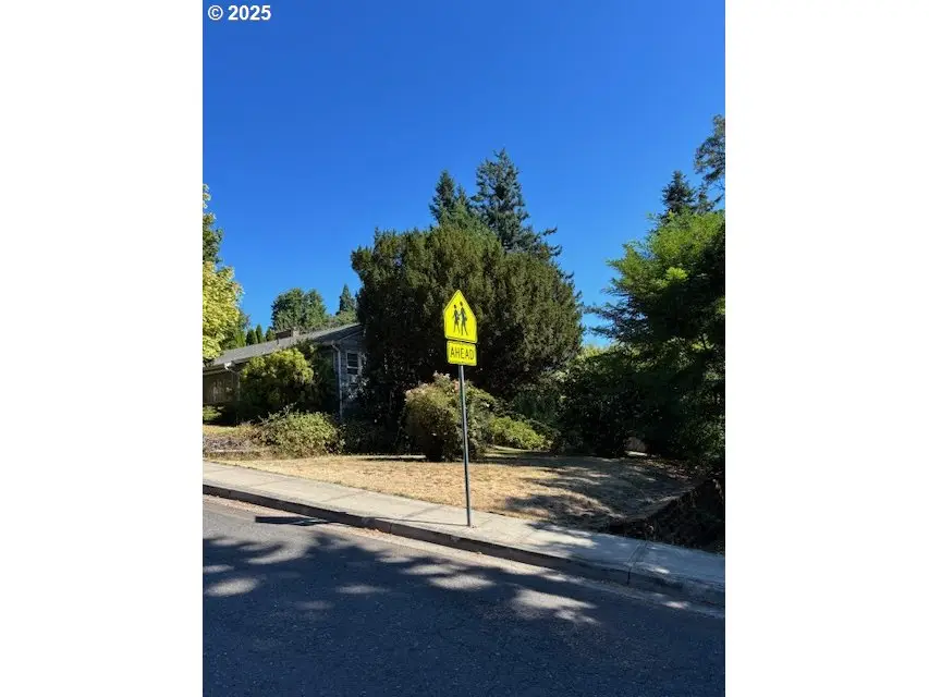 1315 11th St, West Linn, OR 97068 - Image #2