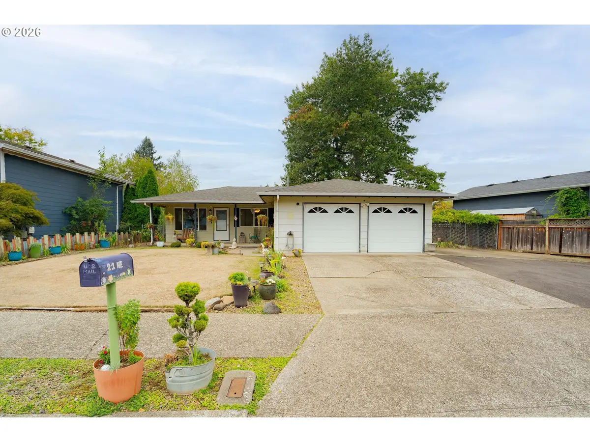 21 NE 199th Ave, Portland, OR 97230 - #1