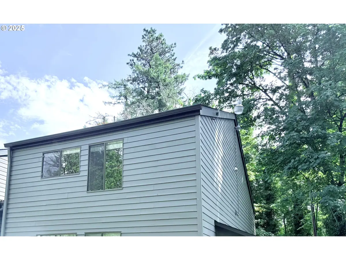 6745 SW Scholls Ferry Rd #38, Beaverton, OR 97008 - Image #1