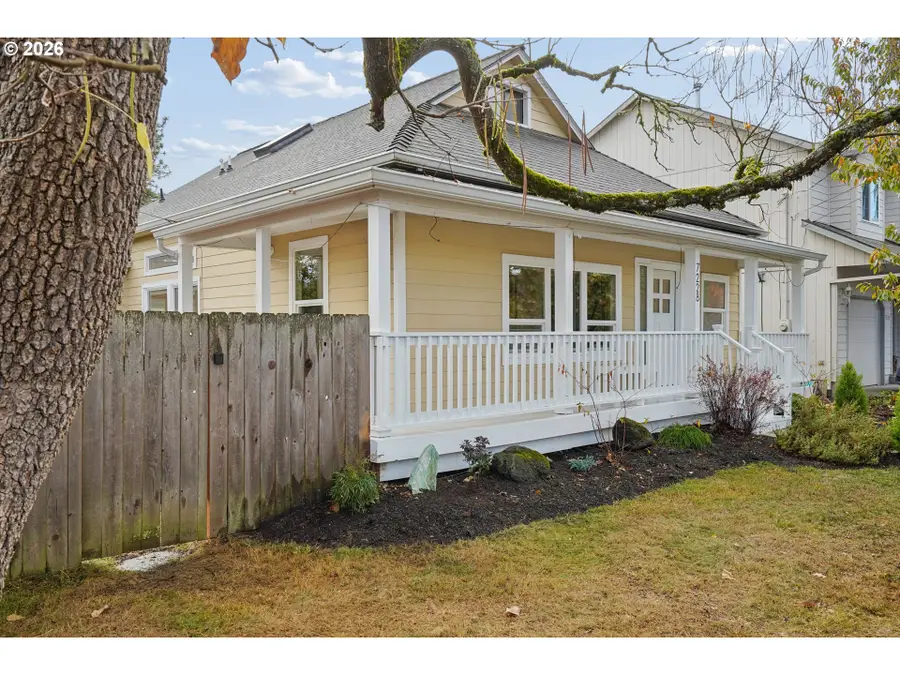 7228 SE Schiller St, Portland, OR 97206 - #3