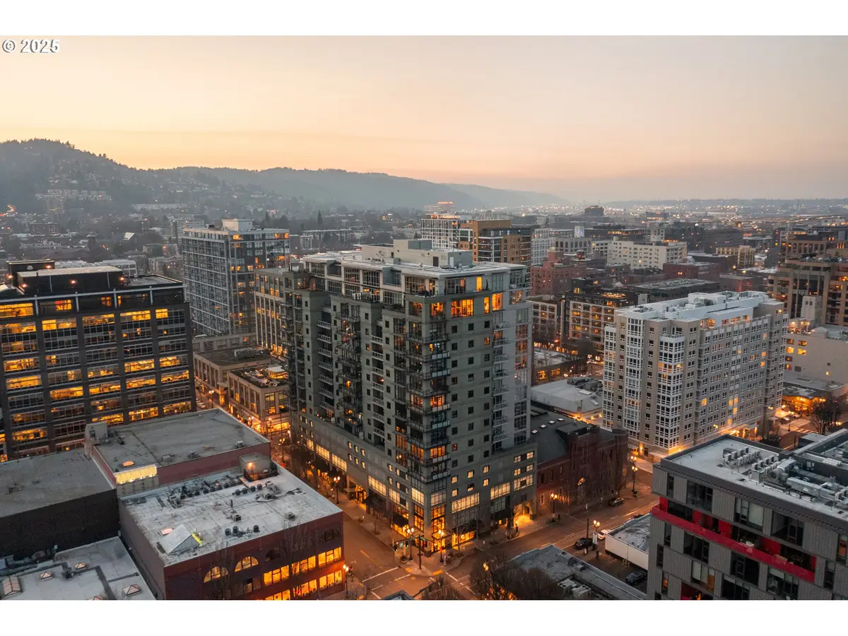 1025 NW Couch St #717, Portland, OR 97209 - Image #1