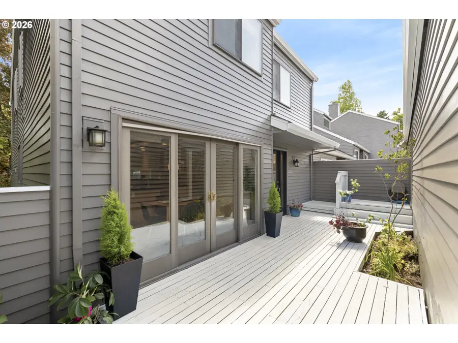 32 Greenridge Ct, Lake Oswego, OR 97035 - #2