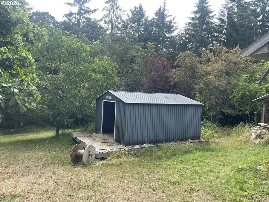 825 SW Pioneer Dr, Willamina, OR 97396 - #2