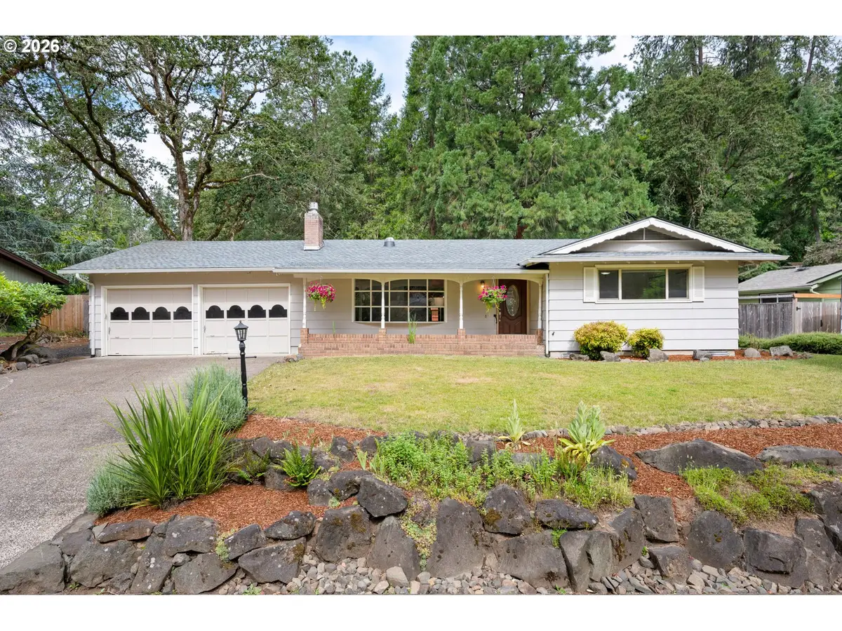 865 E 43rd Ave, Eugene, OR 97405 - #1