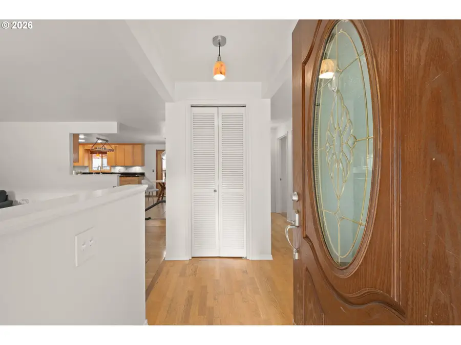 865 E 43rd Ave, Eugene, OR 97405 - #3