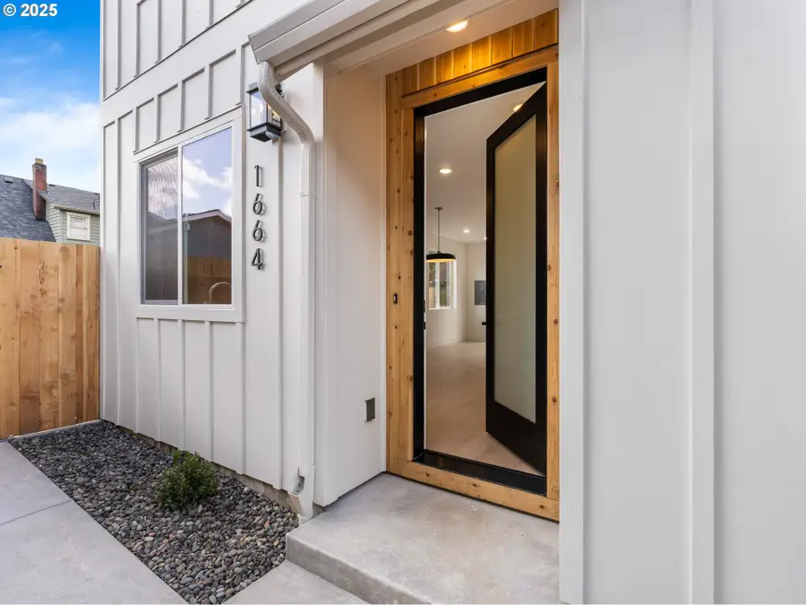 1664 SE Umatilla St #5, Portland, OR 97202 - Image #2