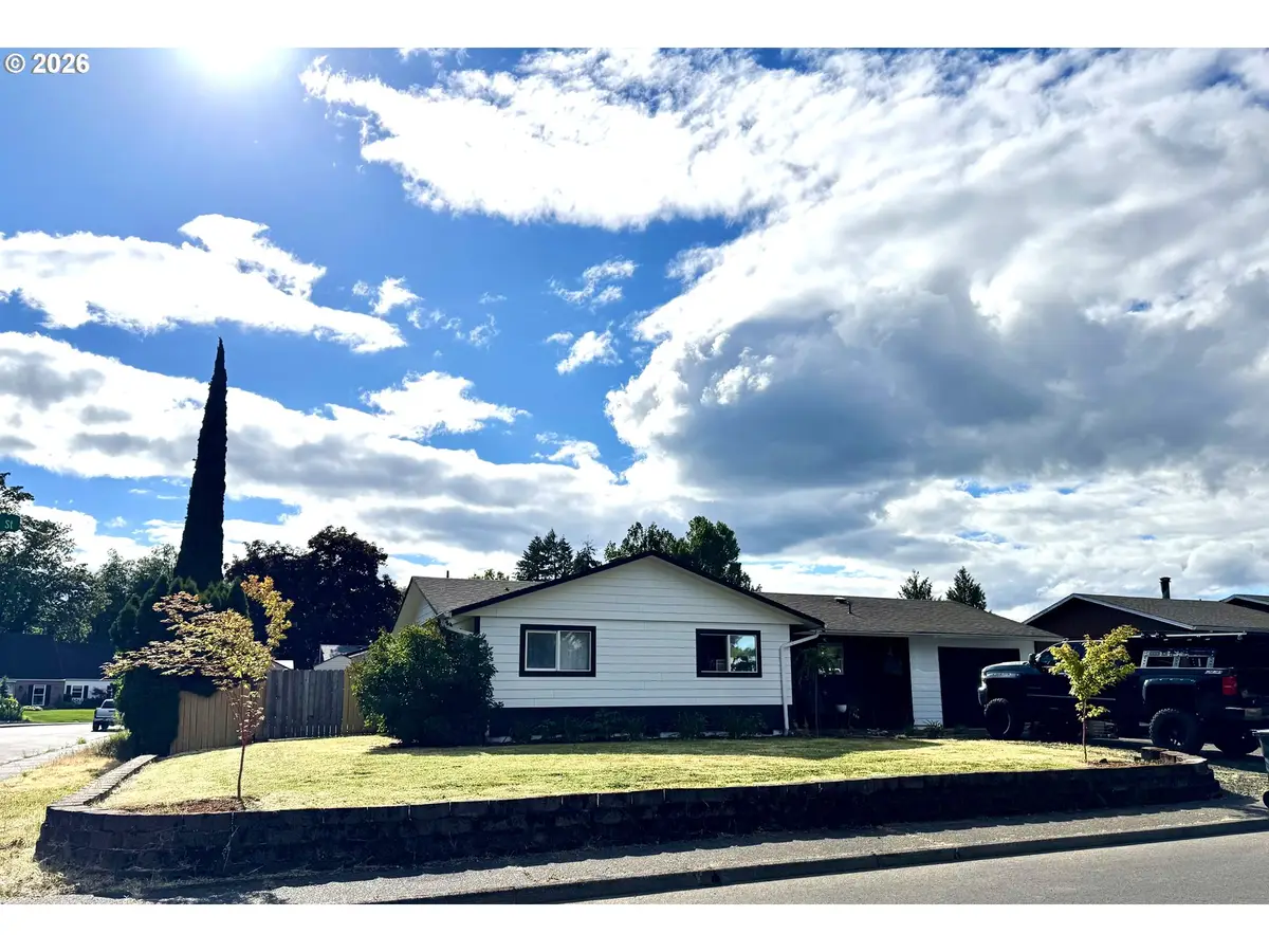 783 SW Sheila St, Dallas, OR 97338 - #1