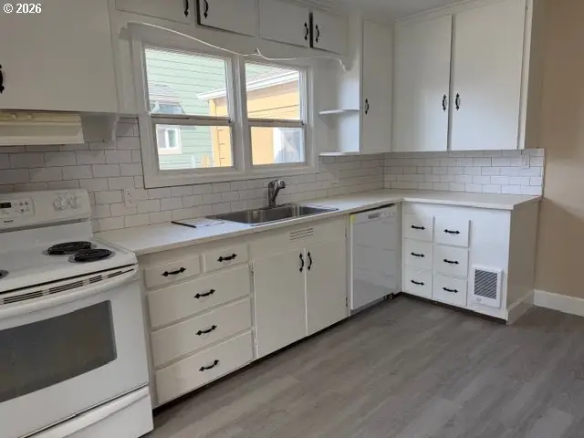 1075 Shipping St, Salem, OR 97301 - #3