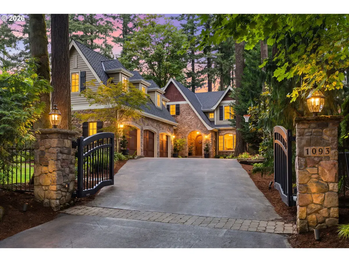 1093 Chandler Rd, Lake Oswego, OR 97034 - #1