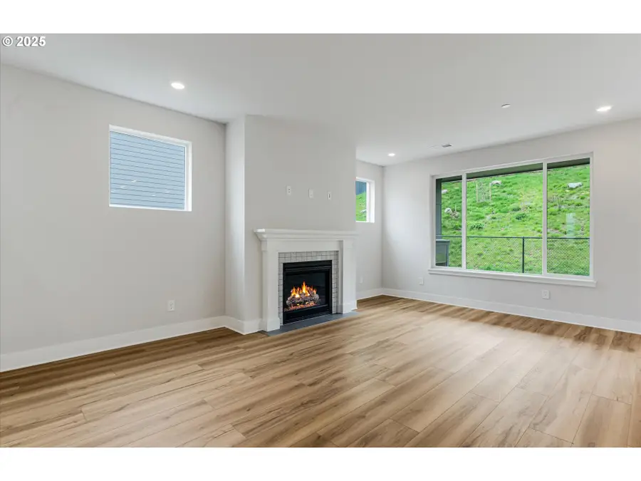 3881 W 4th St, Washougal, WA 98671 - #3