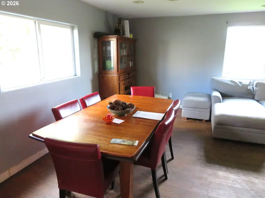 4095 SW 173rd Ave, Beaverton, OR 97078 - #3