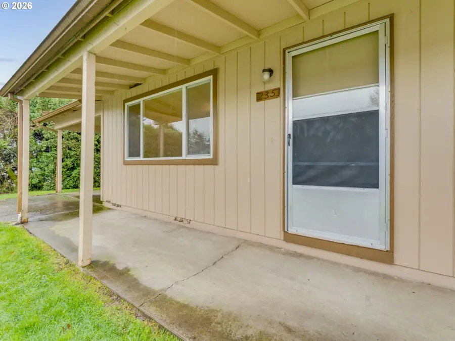 235 NW Fenton St, McMinnville, OR 97128 - #3